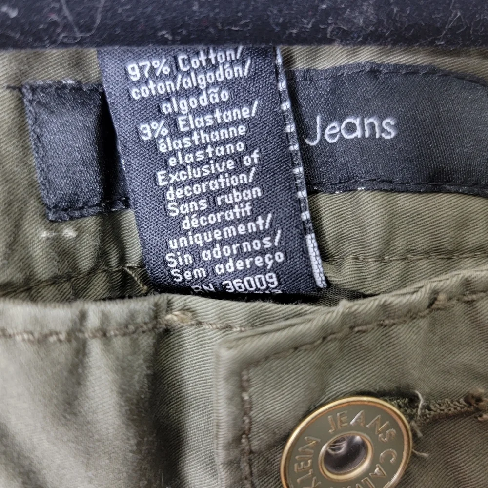 Calvin Klein Jeans Olive Green - Picture 4 of 5